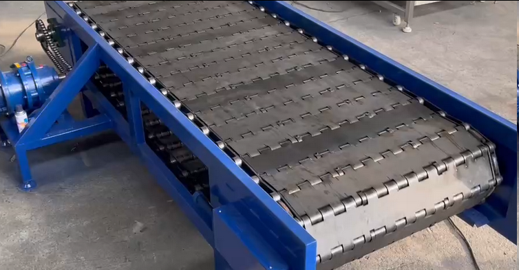 輸送機(jī)